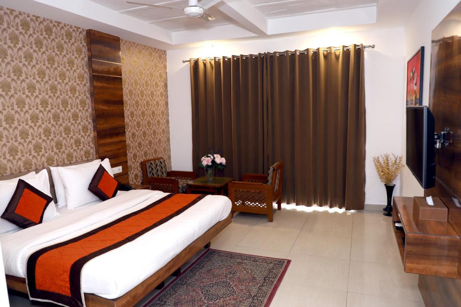 Airport Hotel